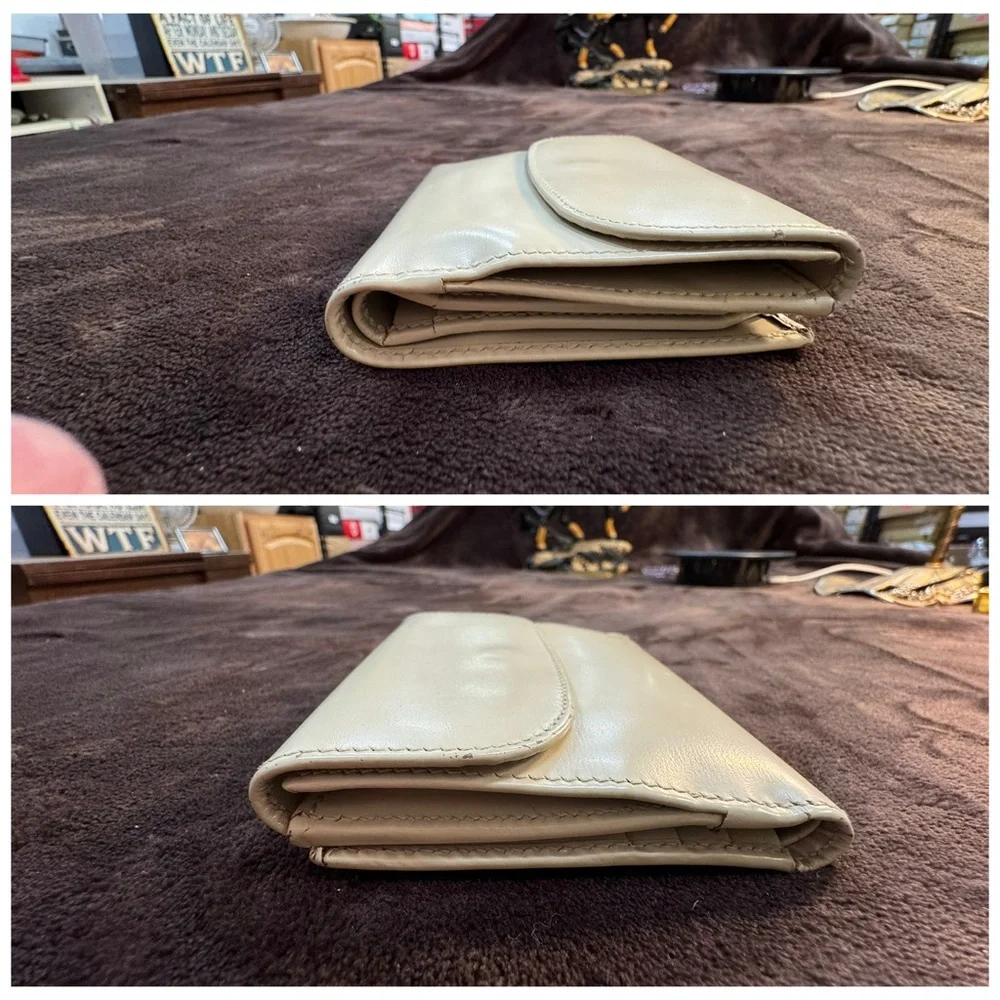 Gucci Vintage Flap Wallet with G clasp - Picture 12 of 12